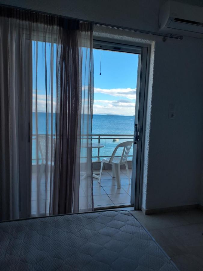 Aqua Apartments ลูตรา โอรายาส เอเลนิส ภายนอก รูปภาพ