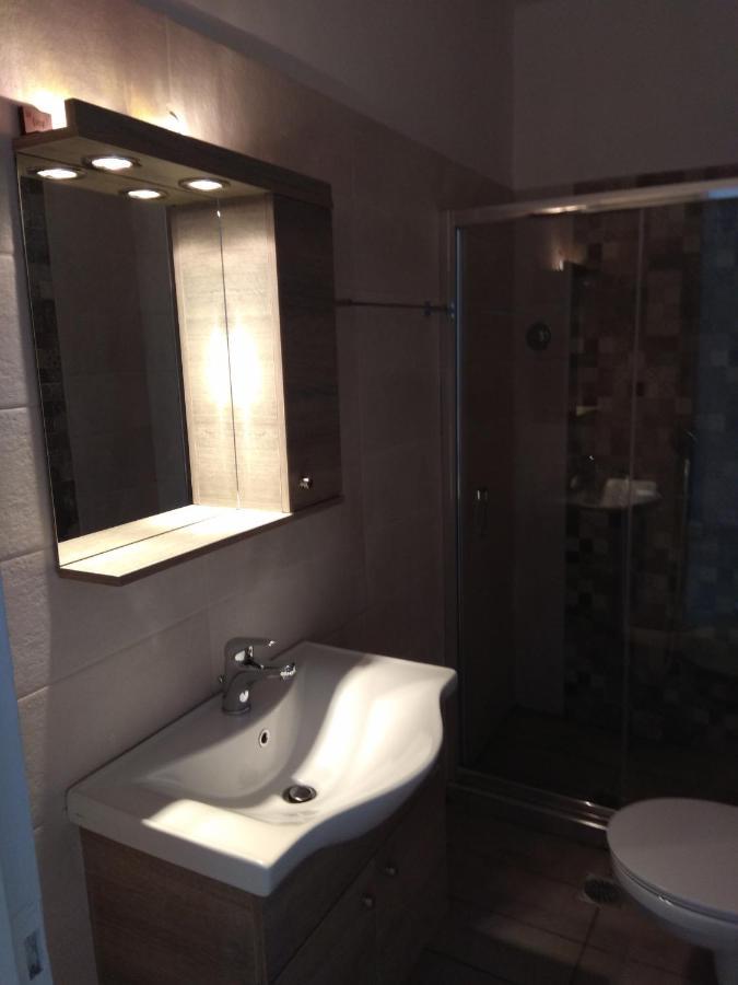 Aqua Apartments ลูตรา โอรายาส เอเลนิส ภายนอก รูปภาพ