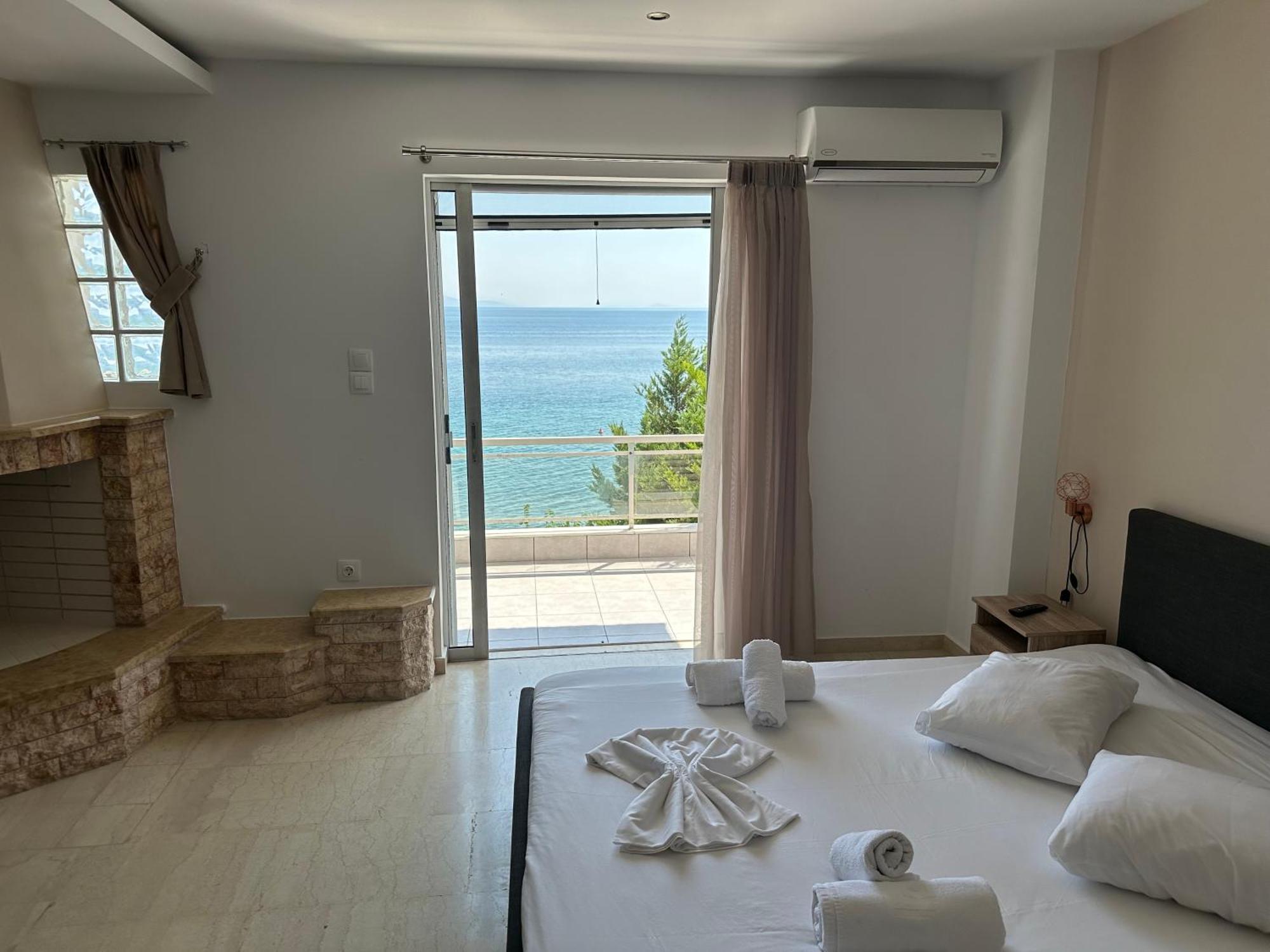 Aqua Apartments ลูตรา โอรายาส เอเลนิส ภายนอก รูปภาพ